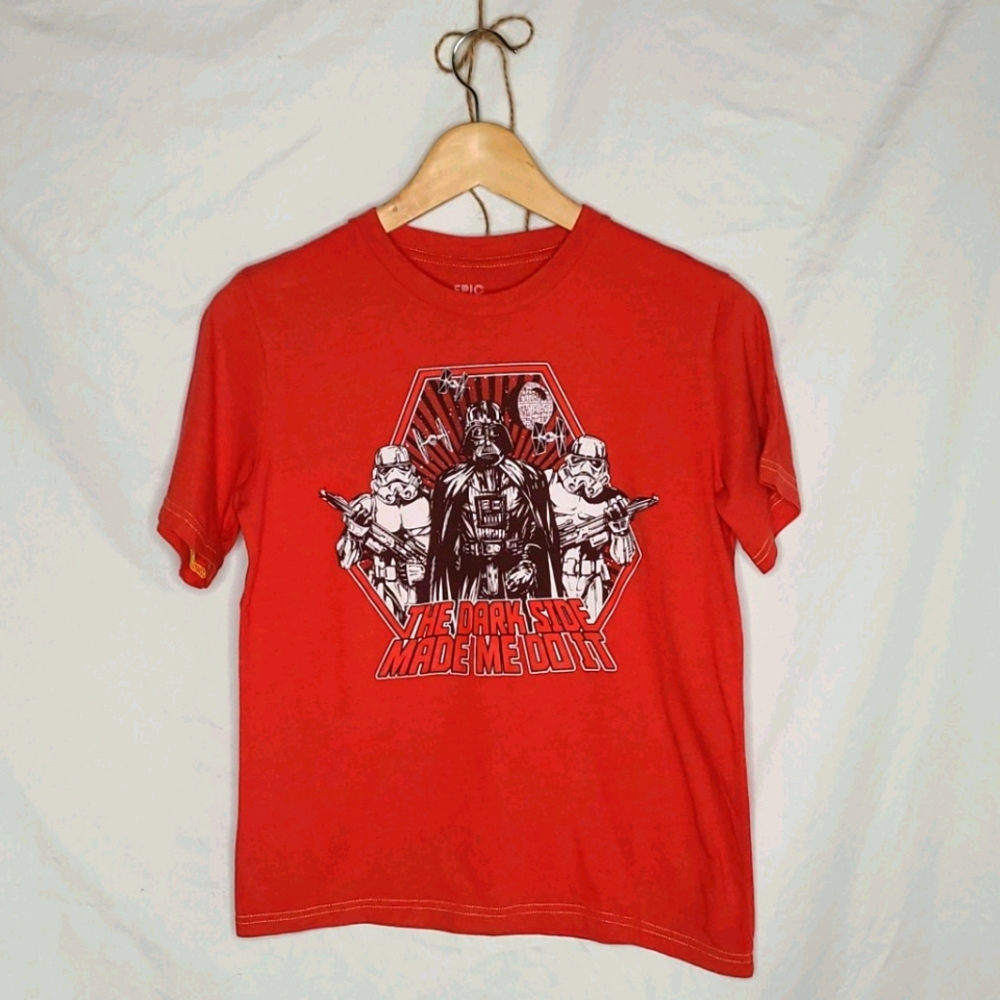 🤑 2/$30 🤑 Star Wars Red Graphic T-shirt